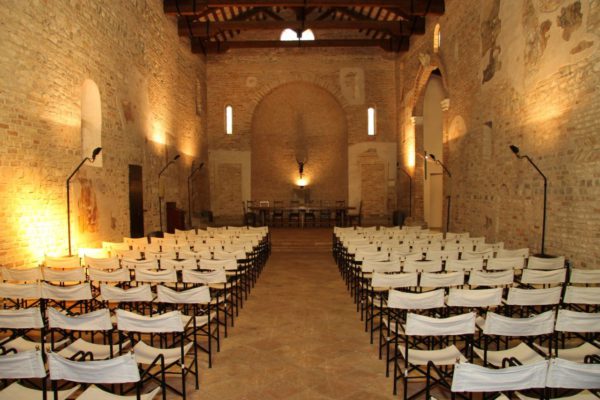interno-oratorio-cervarese_venicehills.com